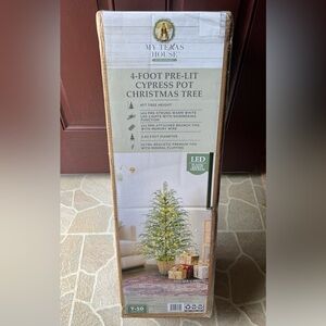 My Texas House Potted 4FT Pre-Lit Cypress Artificial Christmas Tree 100 …